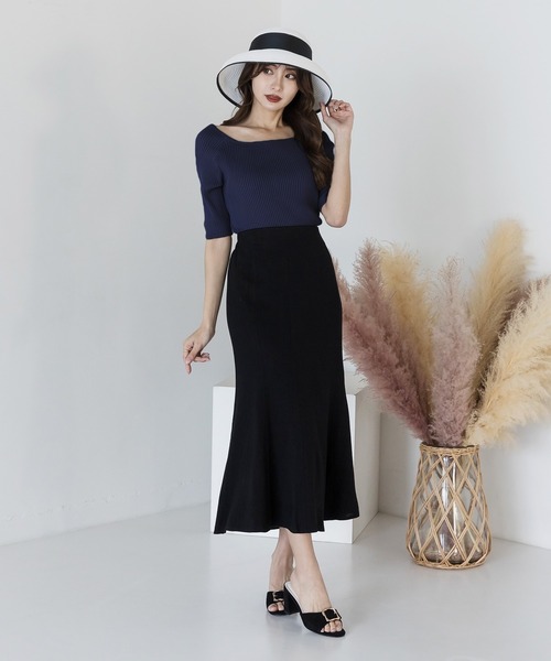 Julia Boutique(ジュリアブティック)の「スクエアネックニット/510595M(ニット/セーター・レディース・ホワイト/ベージュ/ブラック/ピンク/モカ/ネイビー/グレー・ONE)」の13枚目の写真