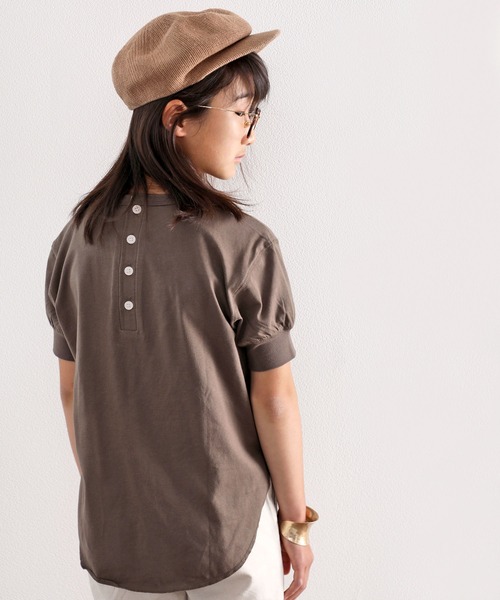 classicalelf(クラシカルエルフ)の「キッズ バックヘンリーネック無地ロングチュニックTシャツ(Tシャツ/カットソー・キッズ・ブラウン/ブラック/ホワイト/ベージュ/パープル・130/140/150/120/110)」の3枚目の写真