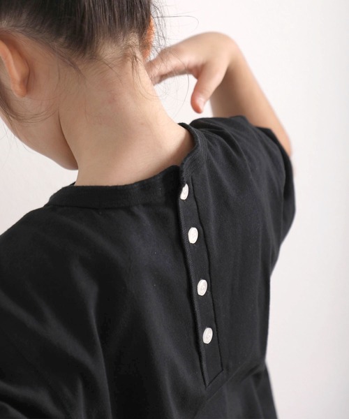 classicalelf(クラシカルエルフ)の「キッズ バックヘンリーネック無地ロングチュニックTシャツ(Tシャツ/カットソー・キッズ・ブラウン/ブラック/ホワイト/ベージュ/パープル・130/140/150/120/110)」の15枚目の写真