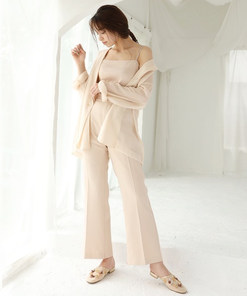 one after another NICE CLAUP（ワンアフターアナザーナイスクラップ）の「ビーズ刺繍フラットミュール（サンダル・レディース・ゴールド/ホワイト・SMALL/MEDIUM/LARGE）」の4枚目の写真