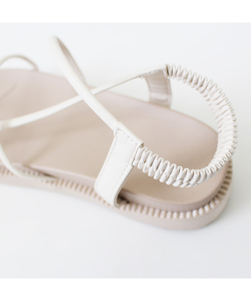 MODE ROBE（モードローブ）の「ストリングサンダル（サンダル・レディース・ブラック/アイボリー・23㎝/24㎝/25㎝/22.5㎝/23.5㎝/24.5㎝）」の15枚目の写真