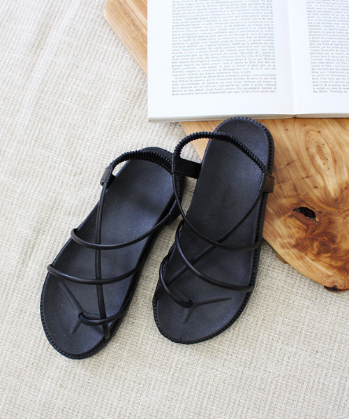 MODE ROBE（モードローブ）の「ストリングサンダル（サンダル・レディース・ブラック/アイボリー・23㎝/24㎝/25㎝/22.5㎝/23.5㎝/24.5㎝）」の16枚目の写真