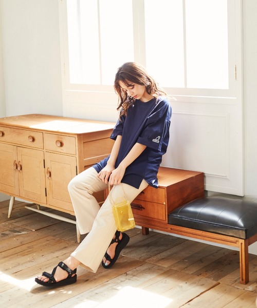 KANGOL EXTRA COMFORT（カンゴールエクストラコンフォート）の「WEB別注【KANGOL EXTRA COMFORT(カンゴール エクストラ コンフォート)】サイドスリットオーバーサイズTシャツ（Tシャツ/カットソー・レディース・パープル/オフホワイト/マスタード/ブラック/ブラウン/モカ/ライトグリーン/ネイビー/ベージュ/チャコールグレー・LL/L/M）」の22枚目の写真