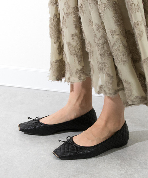 RANDA（ランダ）の「キルティングフラットパンプス（パンプス・レディース・ブラック/ブラウン/グリーン・23/24/25/22/25.5/22.5/24.5/23.5）」の5枚目の写真