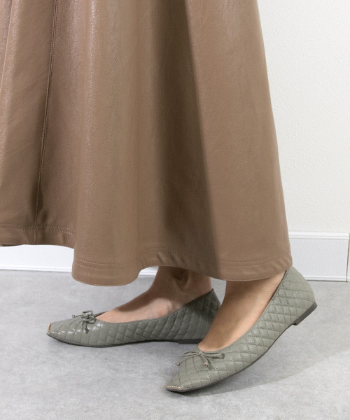 RANDA（ランダ）の「キルティングフラットパンプス（パンプス・レディース・ブラック/ブラウン/グリーン・23/24/25/22/25.5/22.5/24.5/23.5）」の6枚目の写真