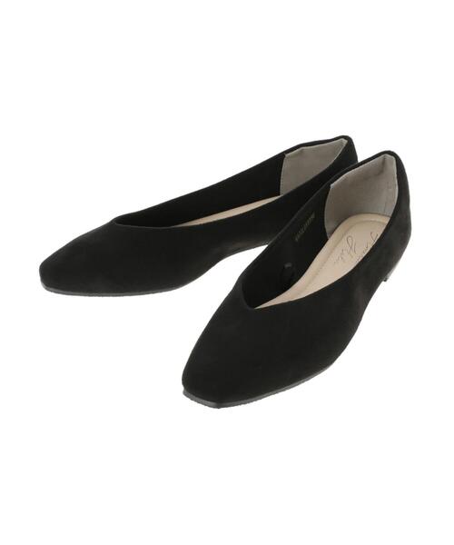 AMERICAN HOLIC（アメリカンホリック）の「スリムスクエアトウVカットフラットパンプス　＊（パンプス・レディース・グレイッシュベージュ/ブラック/ブラウン・L/S/M）」の4枚目の写真