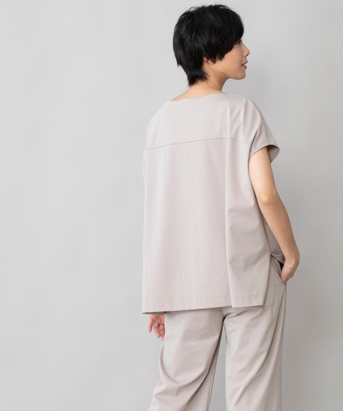 Munich(ミューニック)の「コットンポリエステルストレッチインターロック スリーブレストップス(セットアップ可)(Tシャツ/カットソー・レディース・ブラック/ダークグレー/グレイッシュベージュ・FREE)」の20枚目の写真