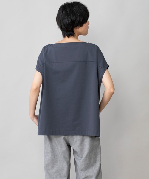 Munich(ミューニック)の「コットンポリエステルストレッチインターロック スリーブレストップス(セットアップ可)(Tシャツ/カットソー・レディース・ブラック/ダークグレー/グレイッシュベージュ・FREE)」の11枚目の写真