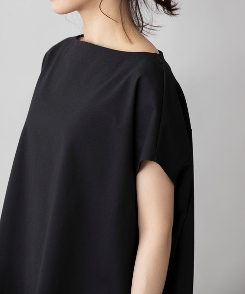 Munich(ミューニック)の「コットンポリエステルストレッチインターロック スリーブレストップス(セットアップ可)(Tシャツ/カットソー・レディース・ブラック/ダークグレー/グレイッシュベージュ・FREE)」の6枚目の写真