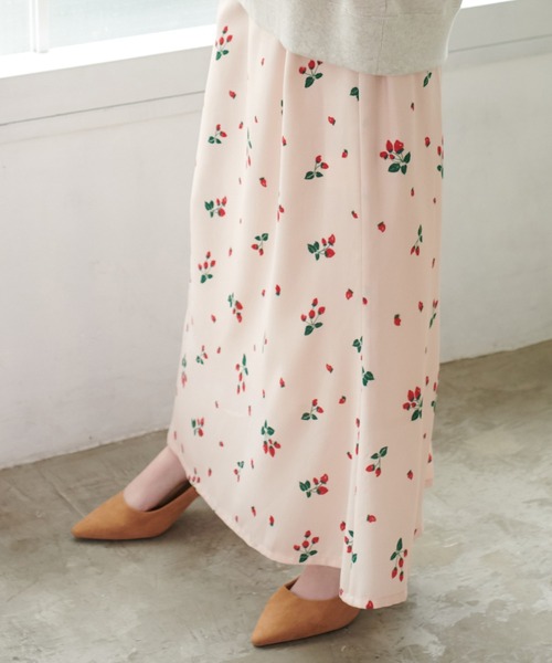 MILK ストロベリー　美品　スカート MILKFED.（ミルクフェド）の「STRAWBERRY MERMAID SKIRT