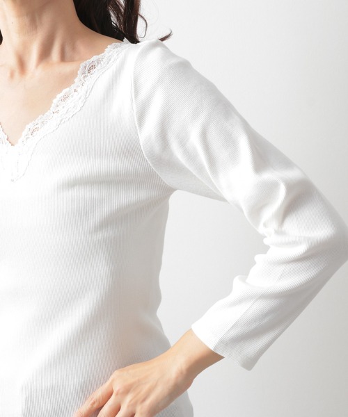 LEPSIM(レプシィム)の「抗菌レースインナー長袖 924816(Tシャツ/カットソー・レディース・チャコールグレー/オフホワイト/グレイッシュベージュ・MEDIUM/LARGE)」の10枚目の写真