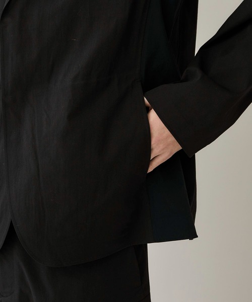 WHITE MOUNTAINEERING（ホワイトマウンテニアリング）の「【White Mountaineering】SOLOTEX LAPEL JACKET（ナイロンジャケット・メンズ・ブラック・1/0/2）」の2枚目の写真