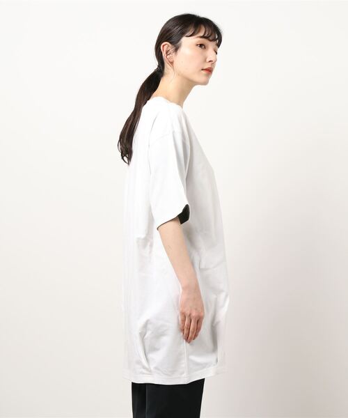 NICOLE white(ニコルホワイト)の「ロング丈ビッグTシャツ(Tシャツ/カットソー・レディース・ライトグレー/ブラック/ピンク/オフホワイト・FREE)」の9枚目の写真
