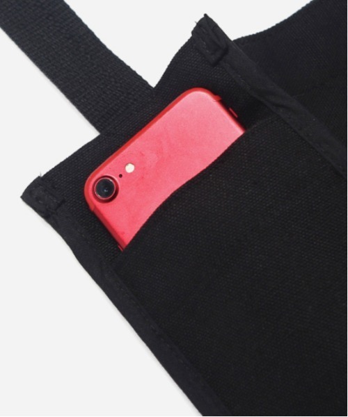 COVERNAT(カバーナット)の「【COVERNAT】AUTHENTIC LOGO SMALL CROSS BAG / カバーナット オーセンティック ロゴ スモール クロス バッグ(ショルダーバッグ・メンズ・ブラック・FREE)」の2枚目の写真