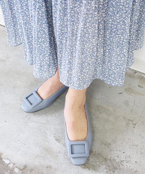 MODE ROBE（モードローブ）の「スクエアバックルパンプス（パンプス・レディース・アイボリー/ブルー/ピンク・22.5㎝/23㎝/23.5㎝/24㎝/24.5㎝/25㎝）」の5枚目の写真