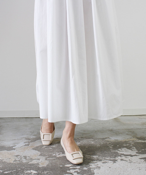 MODE ROBE（モードローブ）の「スクエアバックルパンプス（パンプス・レディース・アイボリー/ブルー/ピンク・22.5㎝/23㎝/23.5㎝/24㎝/24.5㎝/25㎝）」の16枚目の写真