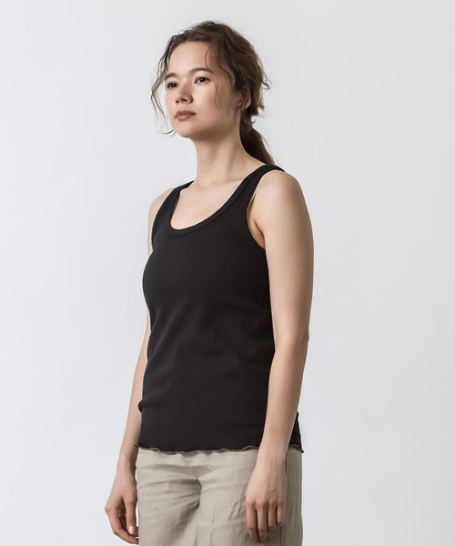 ALLUMER（アリュメール）の「ランダムリブ2WAYタンクトップ（タンクトップ・レディース・アイボリー/ブラック/ブラウン/イエロー・1）」の14枚目の写真