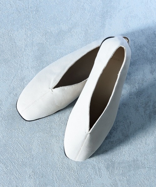 CALIFORNIA OUTFITTERS（カリフォルニア アウトフィッターズ）の「スクエアトゥVカットパンプス（パンプス・レディース・ホワイト/ブラック/ベージュ・23cm/23.5cm/24cm/24.5cm）」の11枚目の写真