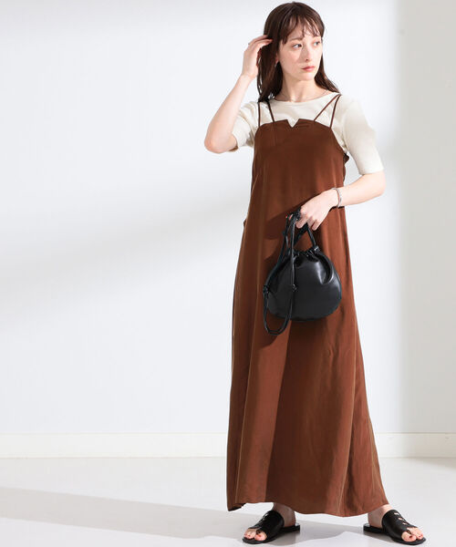 Ray BEAMS（レイビームス）の「Ray BEAMS / ウシロ アキ キャミソール ワンピース（ワンピース・レディース・ブラック/ダークブラウン・1/0）」の4枚目の写真