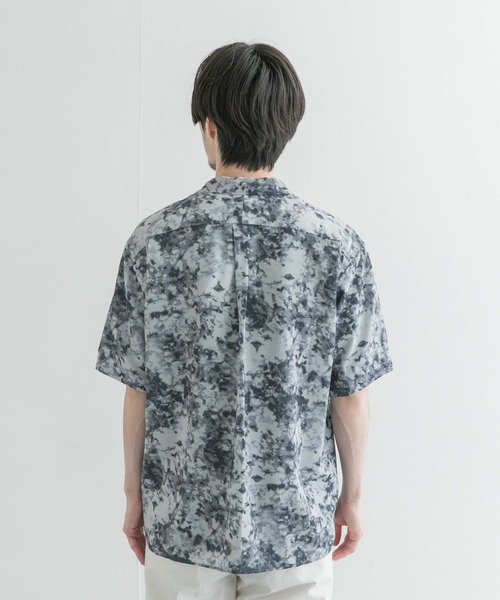 URBAN RESEARCH（アーバンリサーチ）の「スプラッシュパターンオープンカラーシャツ（シャツ/ブラウス・メンズ・チャコールグレー/グレー・MEDIUM/LARGE）」の7枚目の写真