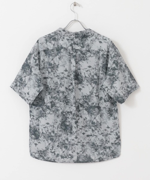 URBAN RESEARCH（アーバンリサーチ）の「スプラッシュパターンオープンカラーシャツ（シャツ/ブラウス・メンズ・チャコールグレー/グレー・MEDIUM/LARGE）」の12枚目の写真