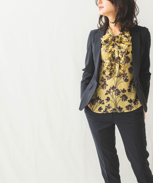 NARACAMICIE(ナラカミーチェ)の「キュプラポリエステルテーラージャケット(テーラードジャケット・レディース・ブラック/グレー/ネイビー・LARGE/MEDIUM/SMALL)」の3枚目の写真