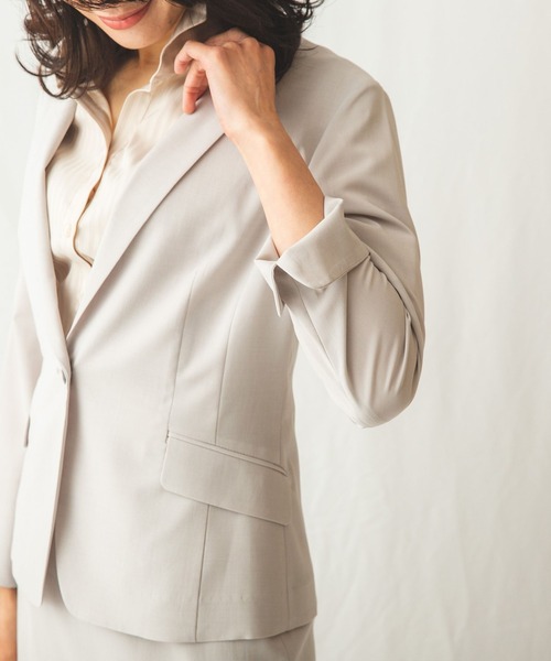 NARACAMICIE(ナラカミーチェ)の「キュプラポリエステルテーラージャケット(テーラードジャケット・レディース・ブラック/グレー/ネイビー・LARGE/MEDIUM/SMALL)」の4枚目の写真