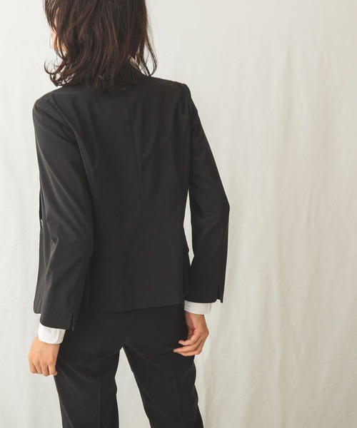 NARACAMICIE(ナラカミーチェ)の「キュプラポリエステルテーラージャケット(テーラードジャケット・レディース・ブラック/グレー/ネイビー・LARGE/MEDIUM/SMALL)」の11枚目の写真