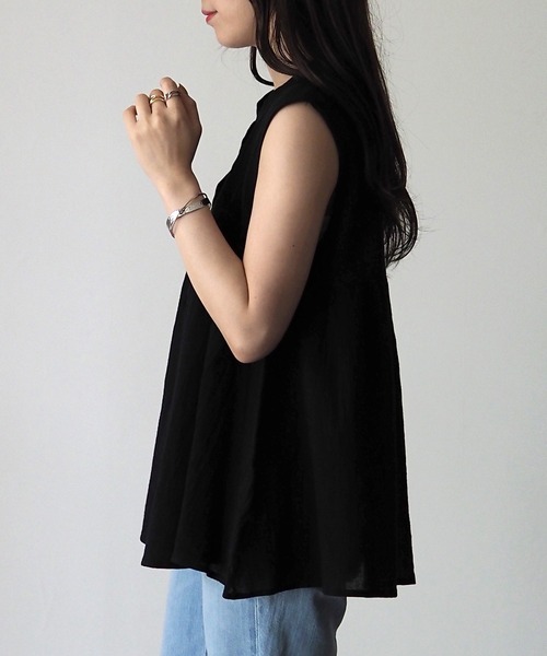 Riberry（リベリー）の「ハシゴレースノースリギャザーブラウス（シャツ/ブラウス・レディース・ブラック/ベージュ/オフホワイト/カーキ・MEDIUM）」の14枚目の写真