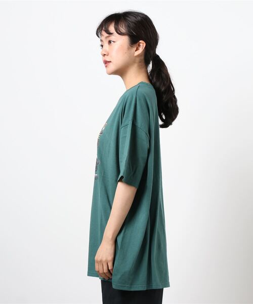 SPINNS（スピンズ）の「【ゆったりデザイン】USED風イーグルデザイン半袖ビッグTシャツ（Tシャツ/カットソー・レディース・グリーン/チャコール・ONESIZE）」の10枚目の写真