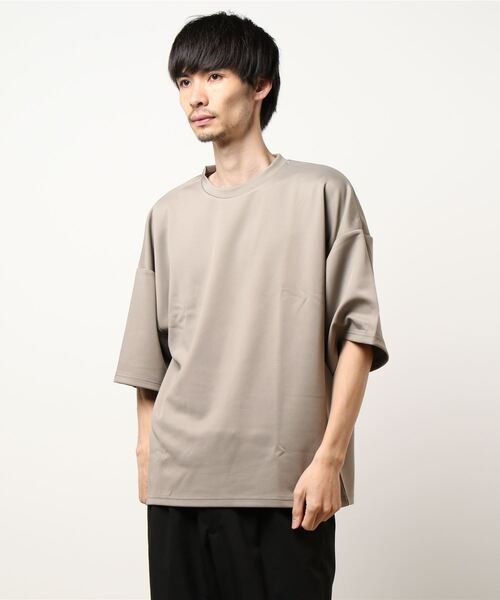 Bling Leads(ブリングリーズ)の「【Bk】【Bling leads】5分袖ポンチクルーネックプルオーバー(Tシャツ/カットソー・レディース・グレイッシュベージュ/ホワイト/グレイッシュブルー/ブラック・MEDIUM/LARGE)」の7枚目の写真