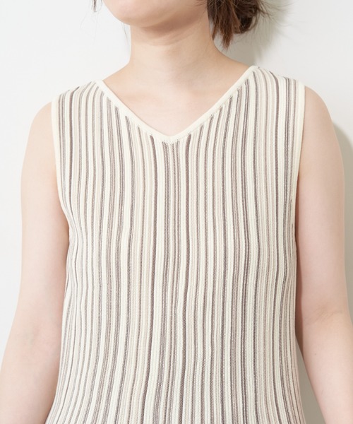 natural couture(ナチュラルクチュール)の「カラーストライプ2WAYニットタンク(ニット/セーター・レディース・アイボリー/ブラウン/パープル・FREE)」の22枚目の写真
