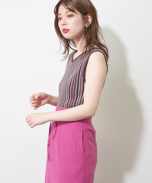 natural couture(ナチュラルクチュール)の「カラーストライプ2WAYニットタンク(ニット/セーター・レディース・アイボリー/ブラウン/パープル・FREE)」の14枚目の写真