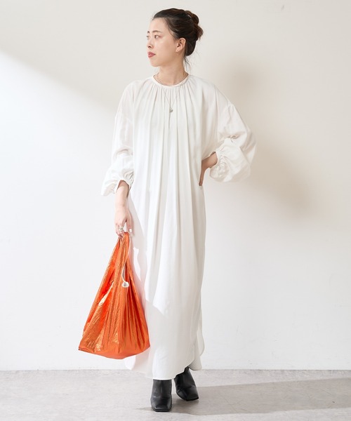 SHENERY（シーナリー）の「背中開きギャザードレス（ドレス・レディース・ブラック/オフホワイト・FREE）」の5枚目の写真