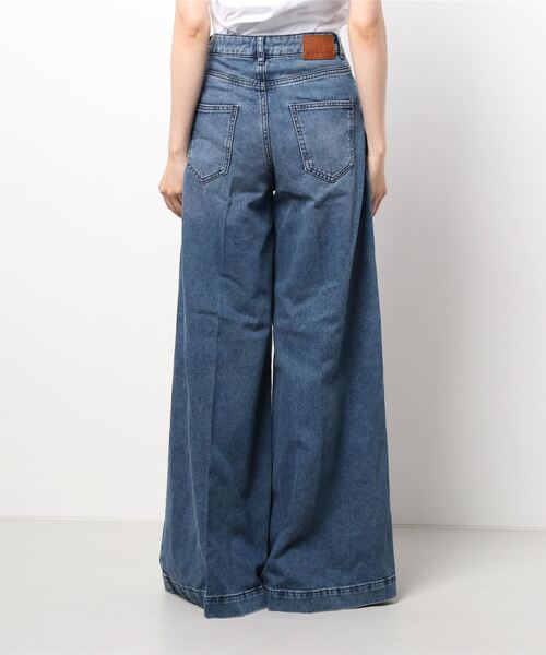 SISLEY(シスレー)の「フレアワイドデニムパンツ(デニムパンツ・レディース・インディゴブルー・26inch/25inch/27inch/28inch)」の3枚目の写真