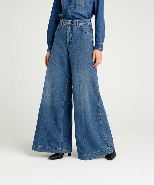 SISLEY(シスレー)の「フレアワイドデニムパンツ(デニムパンツ・レディース・インディゴブルー・26inch/25inch/27inch/28inch)」の4枚目の写真