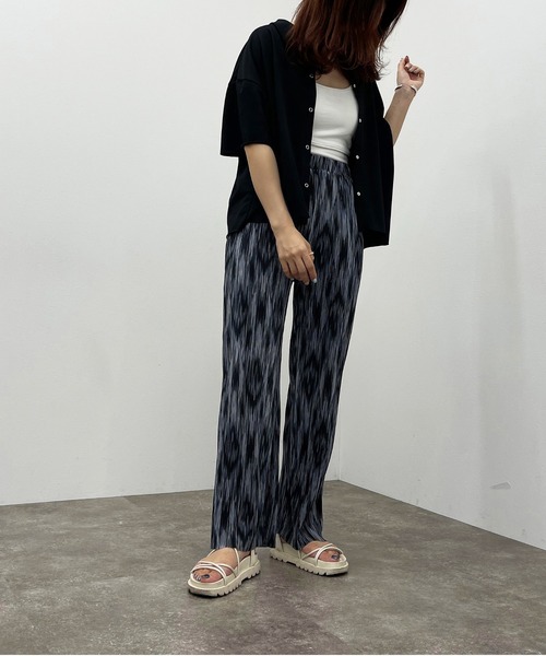 apres jour mignon(アプレジュールミニョン)の「ドットボタンスウェットシャツ【ZOZOTOWN限定アイテム】(シャツ/ブラウス・レディース・ブラック/ナチュラル/ダークブルー・X-LARGE/フリー)」の19枚目の写真