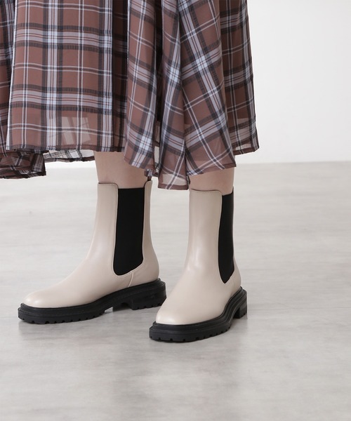 N.（N. Natural Beauty Basic）（エヌエヌナチュラルビューティーベーシック）の「◆サイドゴアミドルブーツ（ブーツ・レディース・ブラック/オフホワイト・MEDIUM/LARGE）」の7枚目の写真