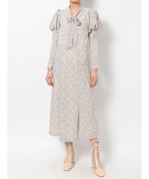 MERCURYDUO（マーキュリーデュオ）の「ペイントドットパフスリーブボウタイワンピース（ワンピース・レディース・ブラック/ブルー/アイボリー・FREE）」の7枚目の写真