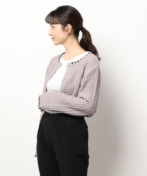 ANDGEEBEE（アンジービー）の「コードニットカーディガン（ニット/セーター・レディース・ブラック/スモークピンク・MEDIUM）」の22枚目の写真