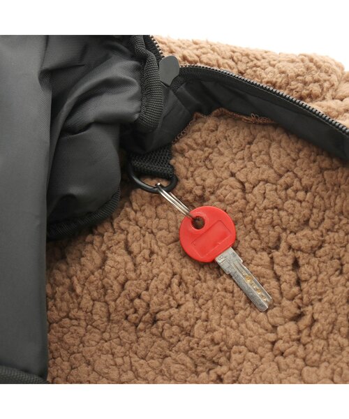 Ampersand(アンパサンド)の「ボアリュック(バックパック/リュック・キッズ・グレー/ブラウン/ベージュ・SMALL/X-SMALL/MEDIUM)」の9枚目の写真