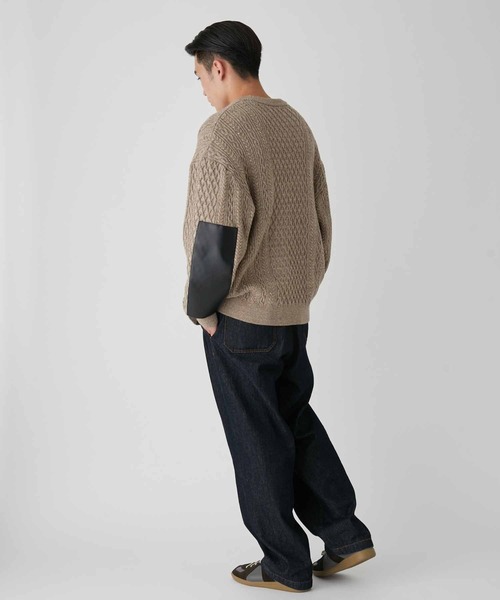 ADAM ET ROPE'（アダムエロペ）の「杢ケーブル レザーパッチ クルーネックニット（ニット/セーター・メンズ・ベージュ/グレー系その他・M/L）」の13枚目の写真