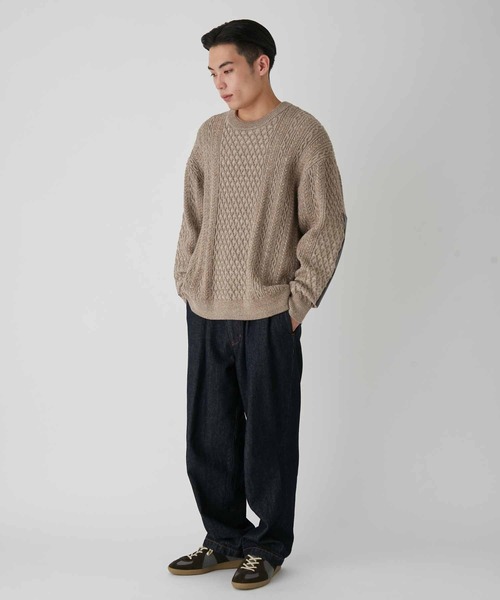 ADAM ET ROPE'（アダムエロペ）の「杢ケーブル レザーパッチ クルーネックニット（ニット/セーター・メンズ・ベージュ/グレー系その他・M/L）」の11枚目の写真
