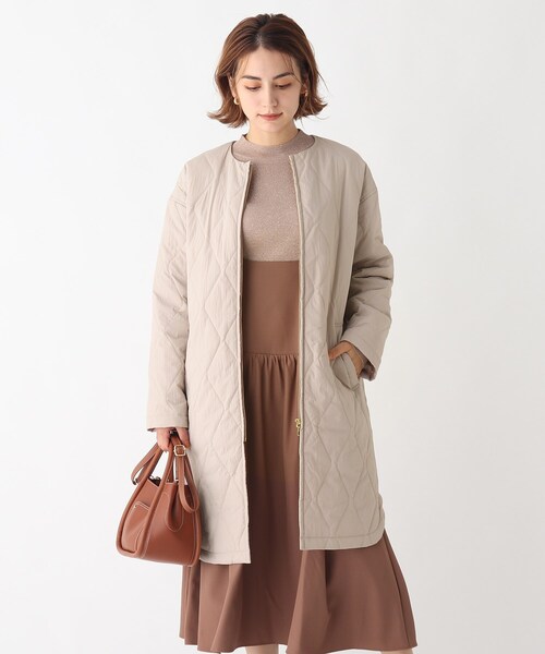 AG by aquagirl（エージーバイアクアガール）の「◆CASHPAD(R) ノーカラーキルティングコート【WEB限定サイズ】（ノーカラーコート・レディース・ライトベージュ/カーキ/ブラック・38/36/40）」の2枚目の写真