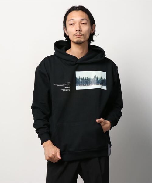 A4A(エーフォーエー)の「A4A (エーフォーエー) PHOTO HD パーカー(パーカー・メンズ・ホワイト/ブラック・FREE)」の2枚目の写真