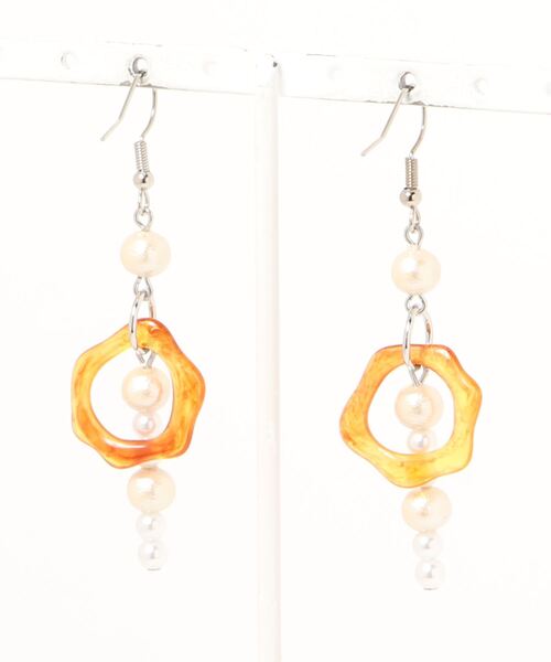 tone（トーン）の「【-lensa-】コットンパールが大人っぽい小ぶりピアス(MA)（ピアス（両耳用）・レディース・ホワイト系・FREE）」の6枚目の写真