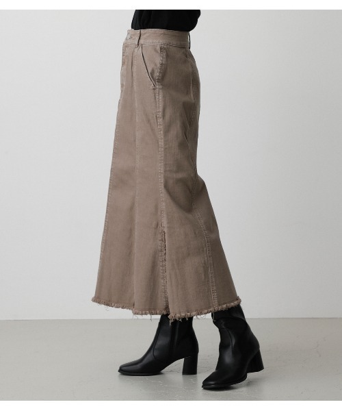 AZUL by moussy（アズールバイマウジー）の「FRINGE MERMAID DENIM SKIRT/フリンジマーメイドデニムスカート（デニムスカート・レディース・ベージュ/ダークブルー・LARGE/SMALL/X-SMALL/MEDIUM）」の5枚目の写真