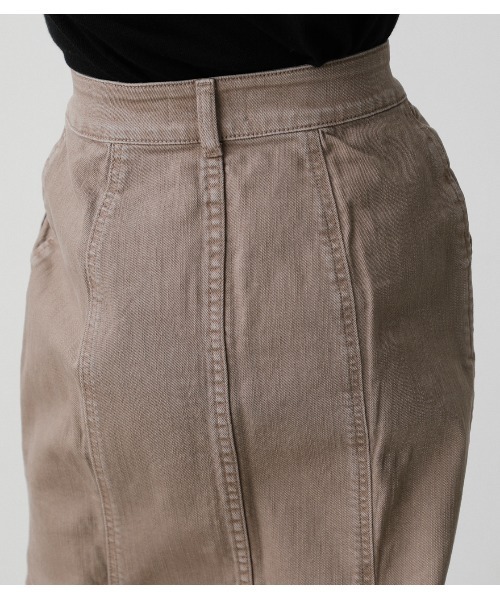 AZUL by moussy（アズールバイマウジー）の「FRINGE MERMAID DENIM SKIRT/フリンジマーメイドデニムスカート（デニムスカート・レディース・ベージュ/ダークブルー・LARGE/SMALL/X-SMALL/MEDIUM）」の12枚目の写真