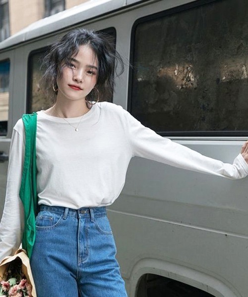 Anuenue（アヌエヌエ）の「ロングスリーブTシャツ 無地ロンT（Tシャツ/カットソー・レディース・ホワイト/ブラック/ベージュ/レッド/カーキ/ブルー/グリーン/コーラルピンク/イエロー・2L/3L/S/M/L）」の2枚目の写真