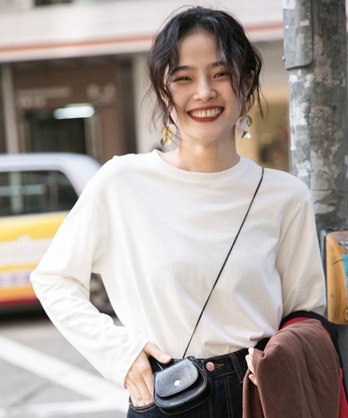 Anuenue（アヌエヌエ）の「ロングスリーブTシャツ 無地ロンT（Tシャツ/カットソー・レディース・ホワイト/ブラック/ベージュ/レッド/カーキ/ブルー/グリーン/コーラルピンク/イエロー・2L/3L/S/M/L）」の14枚目の写真